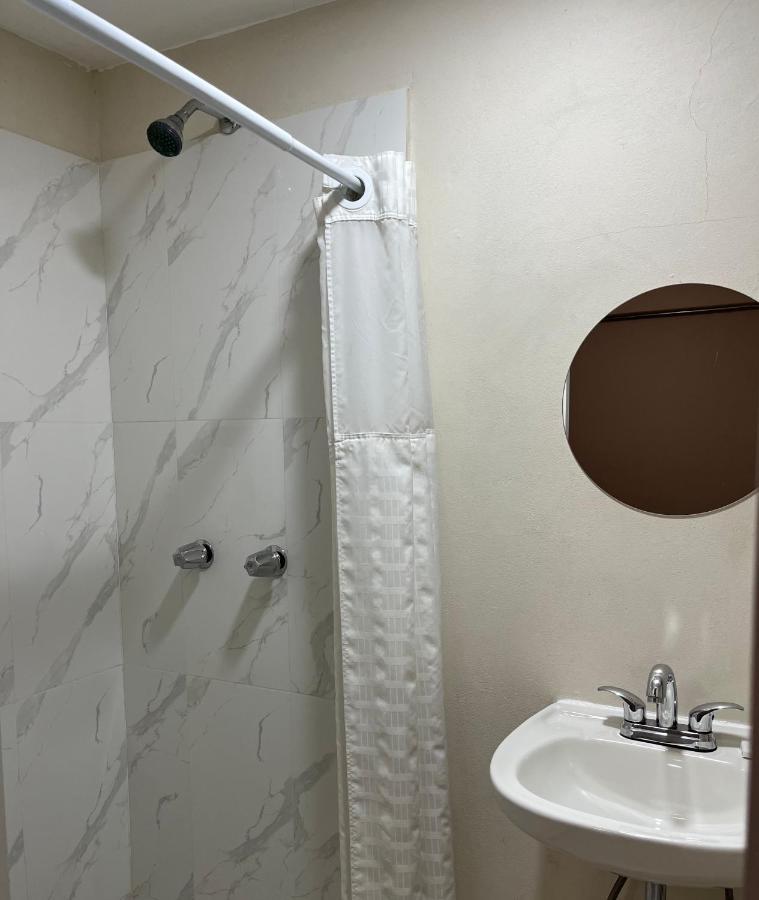 Hotel Villagran Тихуана Екстериор снимка