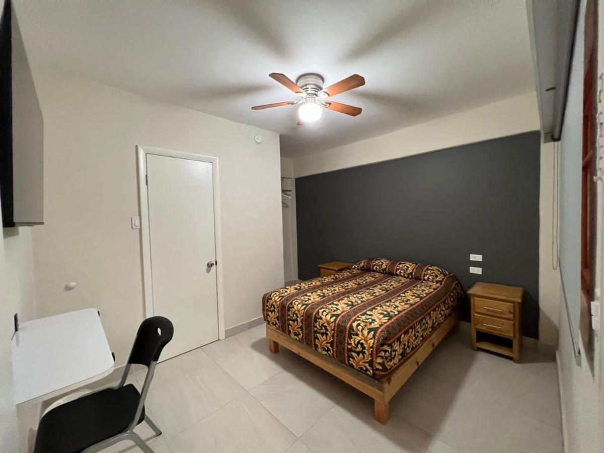 Hotel Villagran Тихуана Екстериор снимка