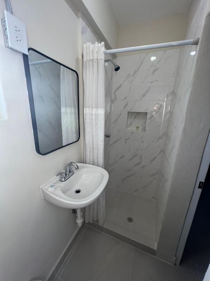 Hotel Villagran Тихуана Екстериор снимка