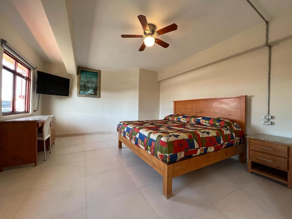 Hotel Villagran Тихуана Екстериор снимка