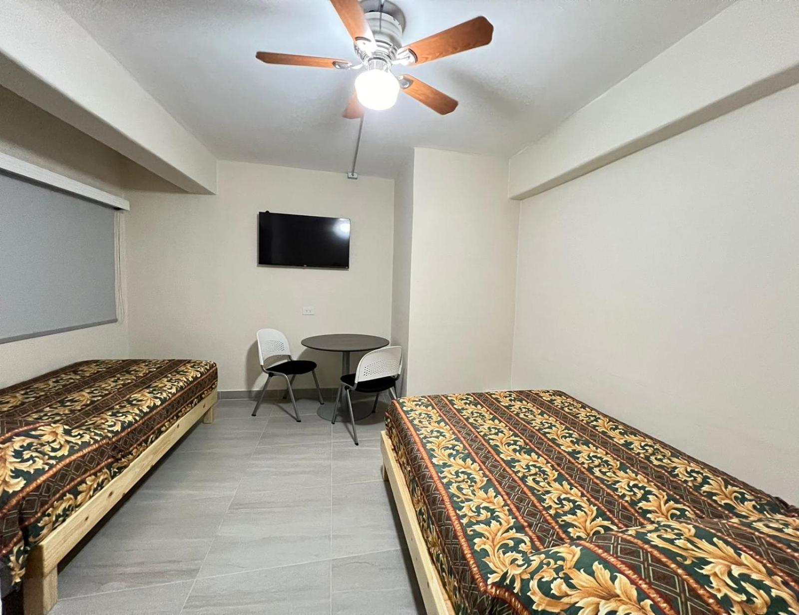 Hotel Villagran Тихуана Екстериор снимка